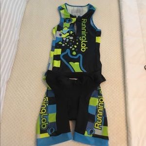 Triathlon suit